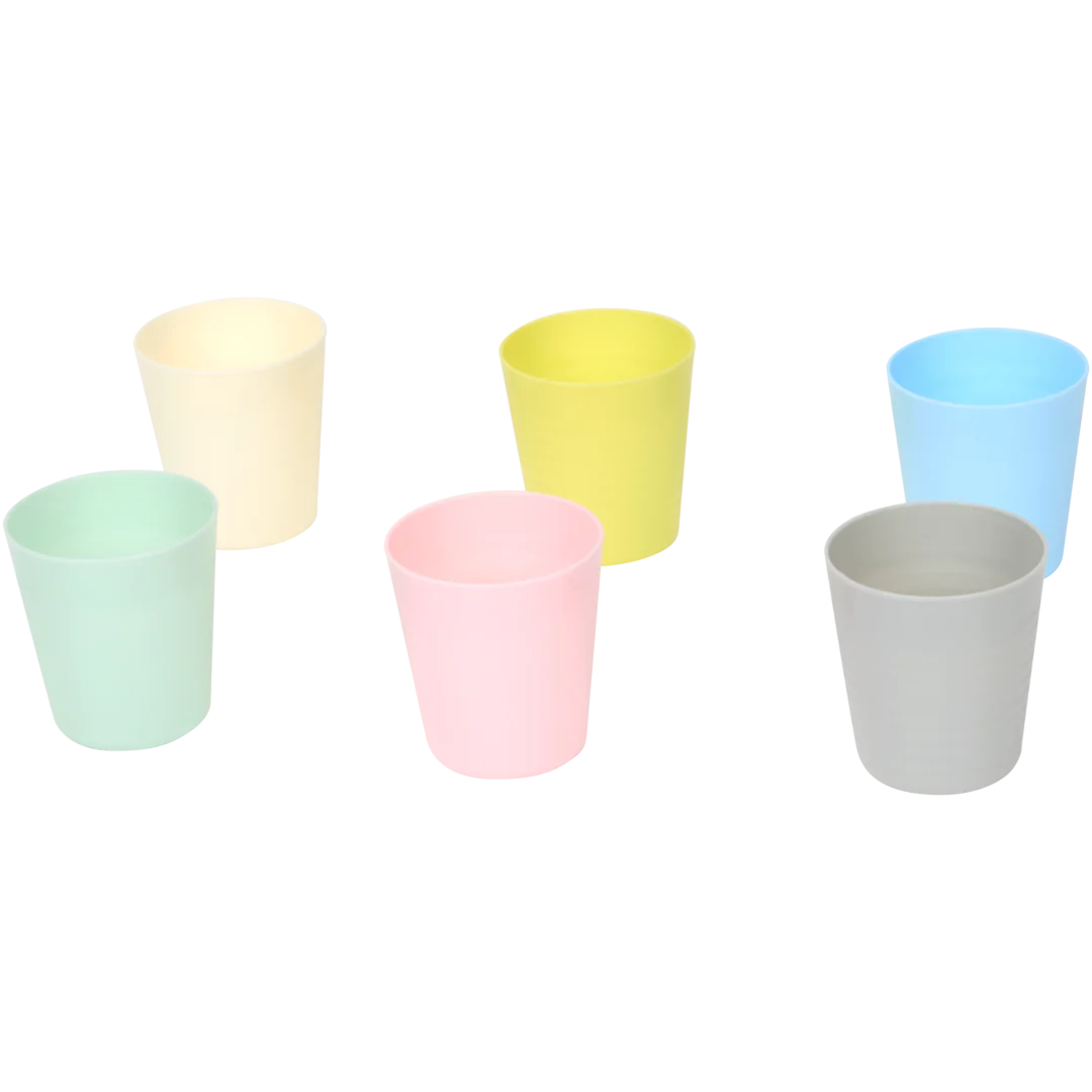 Gobelets en plastique