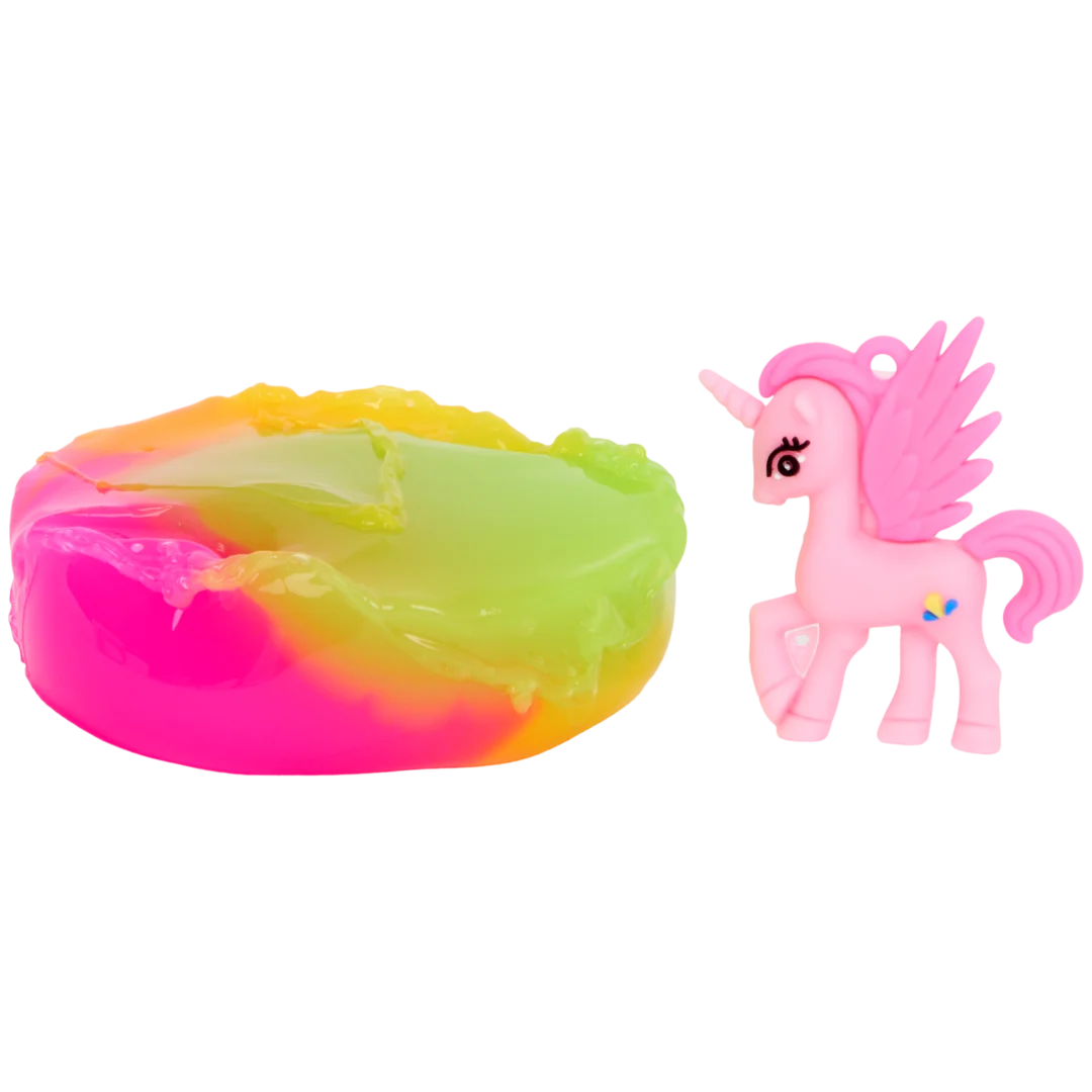 Sliz s figúrkou