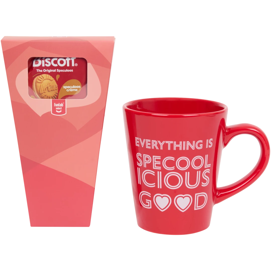 Set mit Tasse, Schokolade und Kakao 2