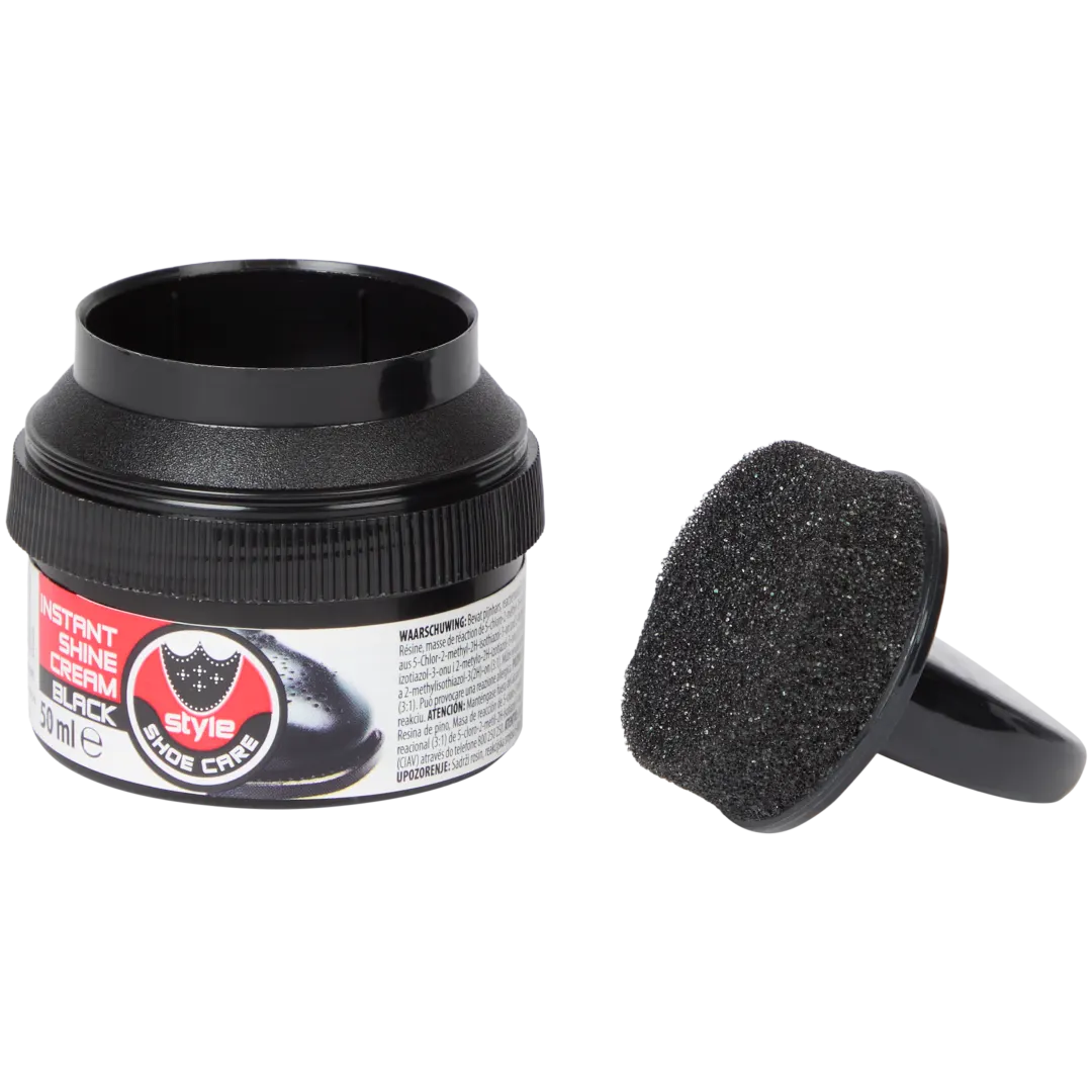 Čisticí prostředek na obuv