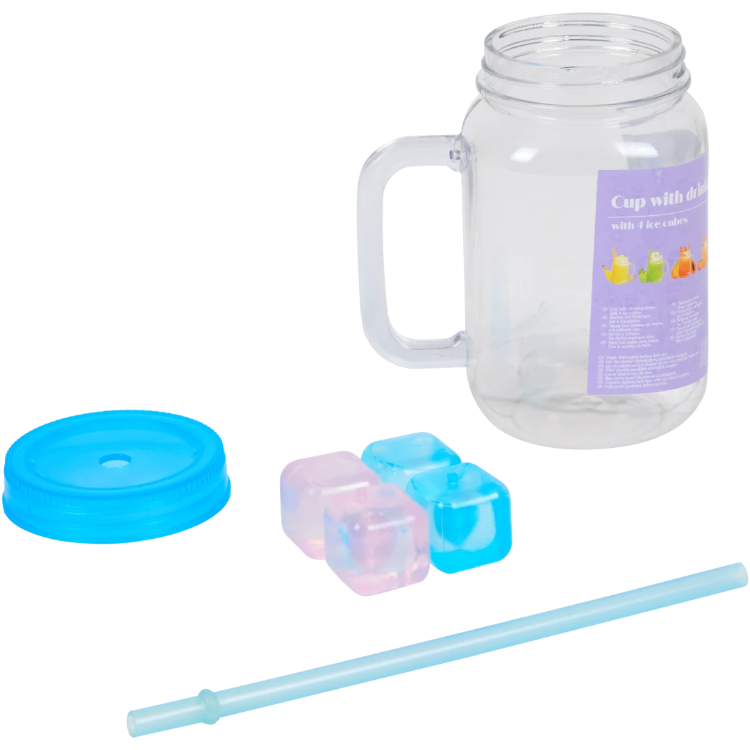Drinkbeker met rietje en ijsblokjes 4