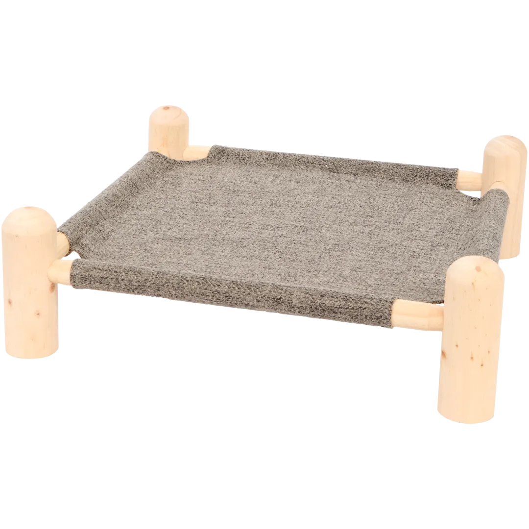 Haustierbett aus Holz 1