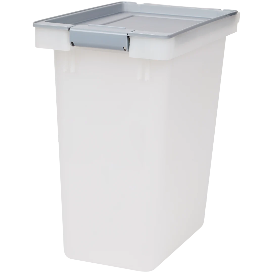 Futterbehälter