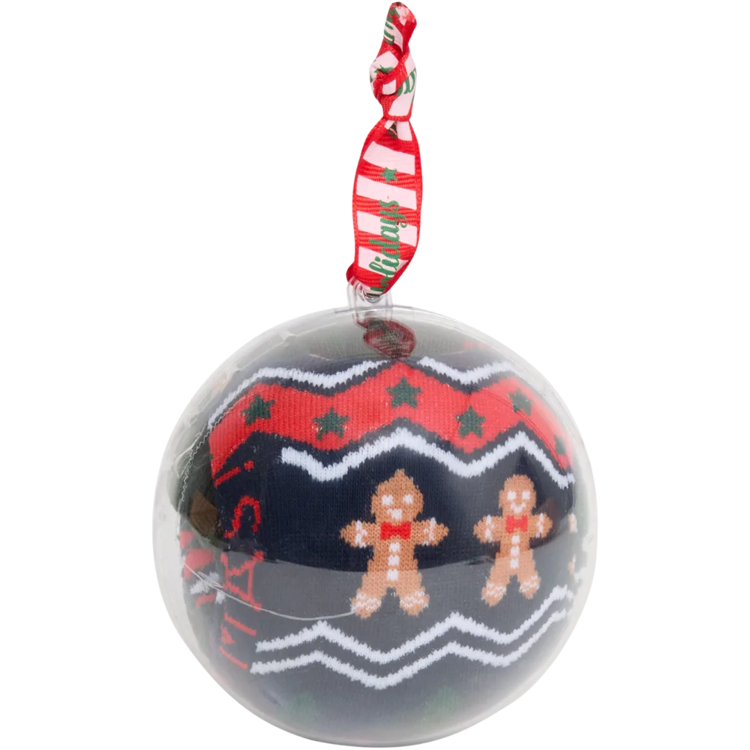 Weihnachtssocken in Weihnachtskugel