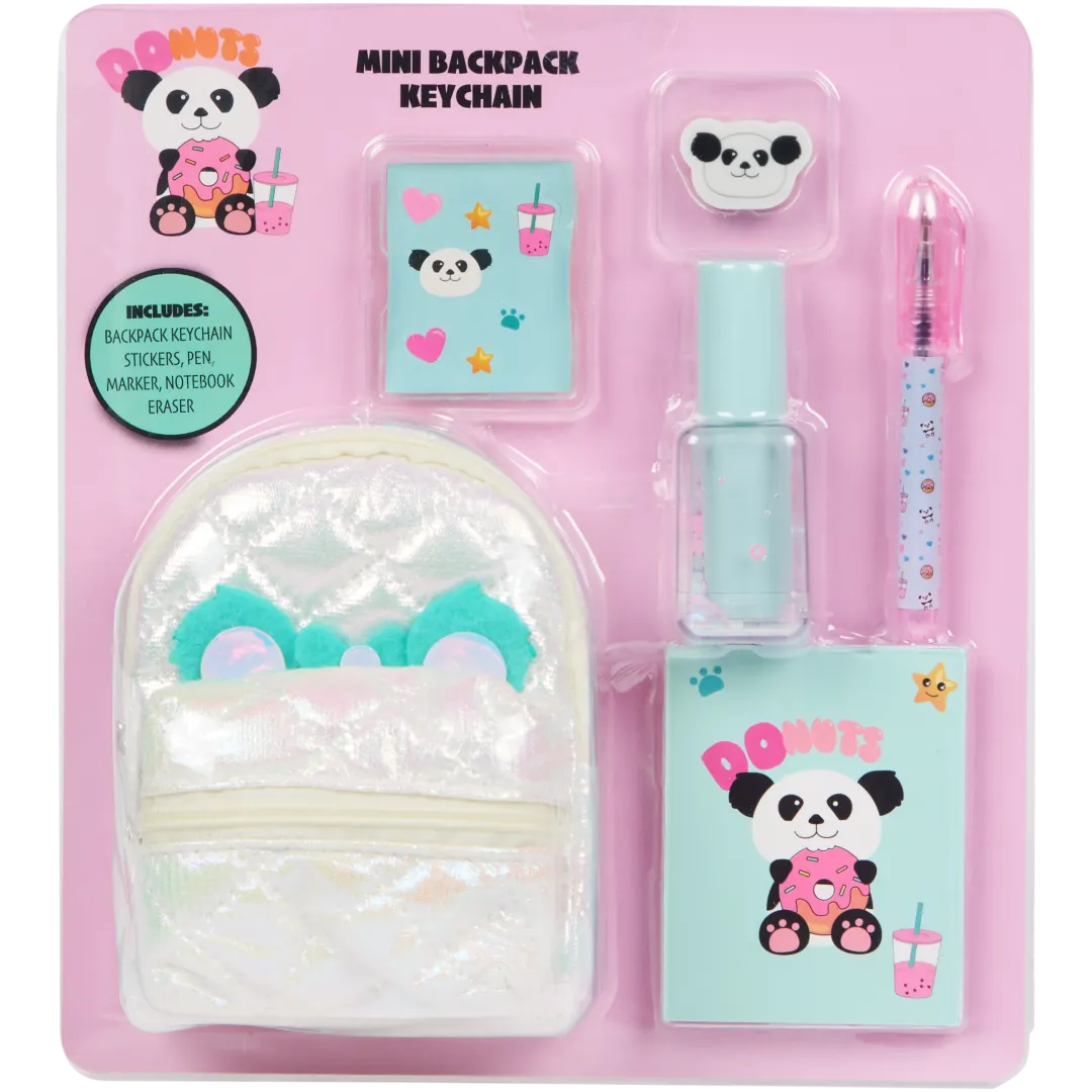 Breloc pentru rucsac cu accesorii 4