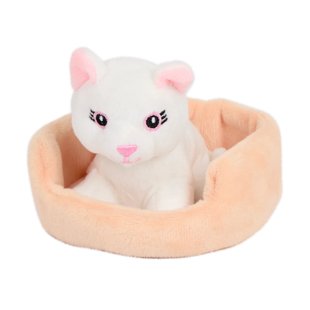 Peluche animal dans un panier